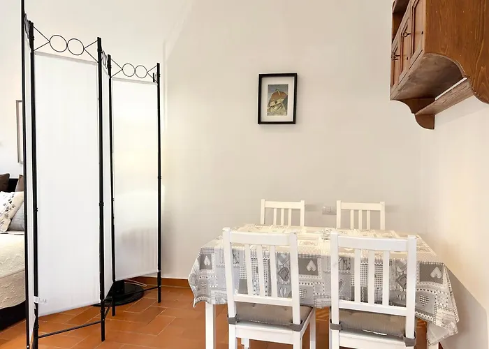 Dalu Florence Lucilla - Private Car Park 15 Minutes To The City Center